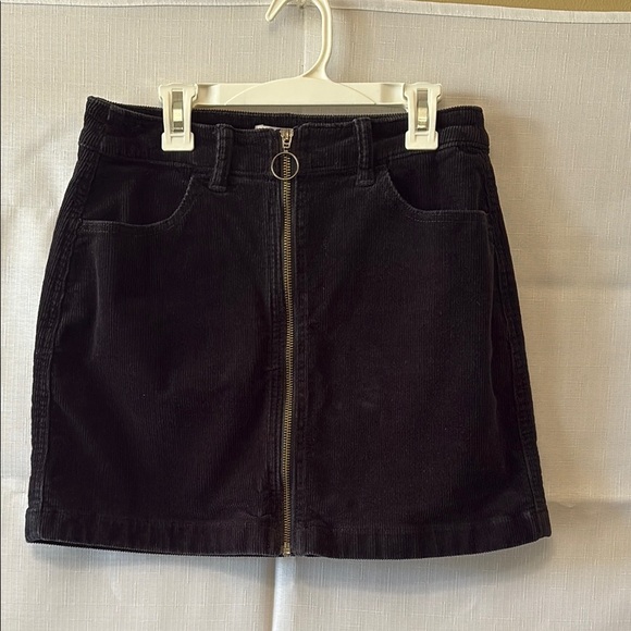 SO Dresses & Skirts - SO Black Mini Pencil Skirt Casual